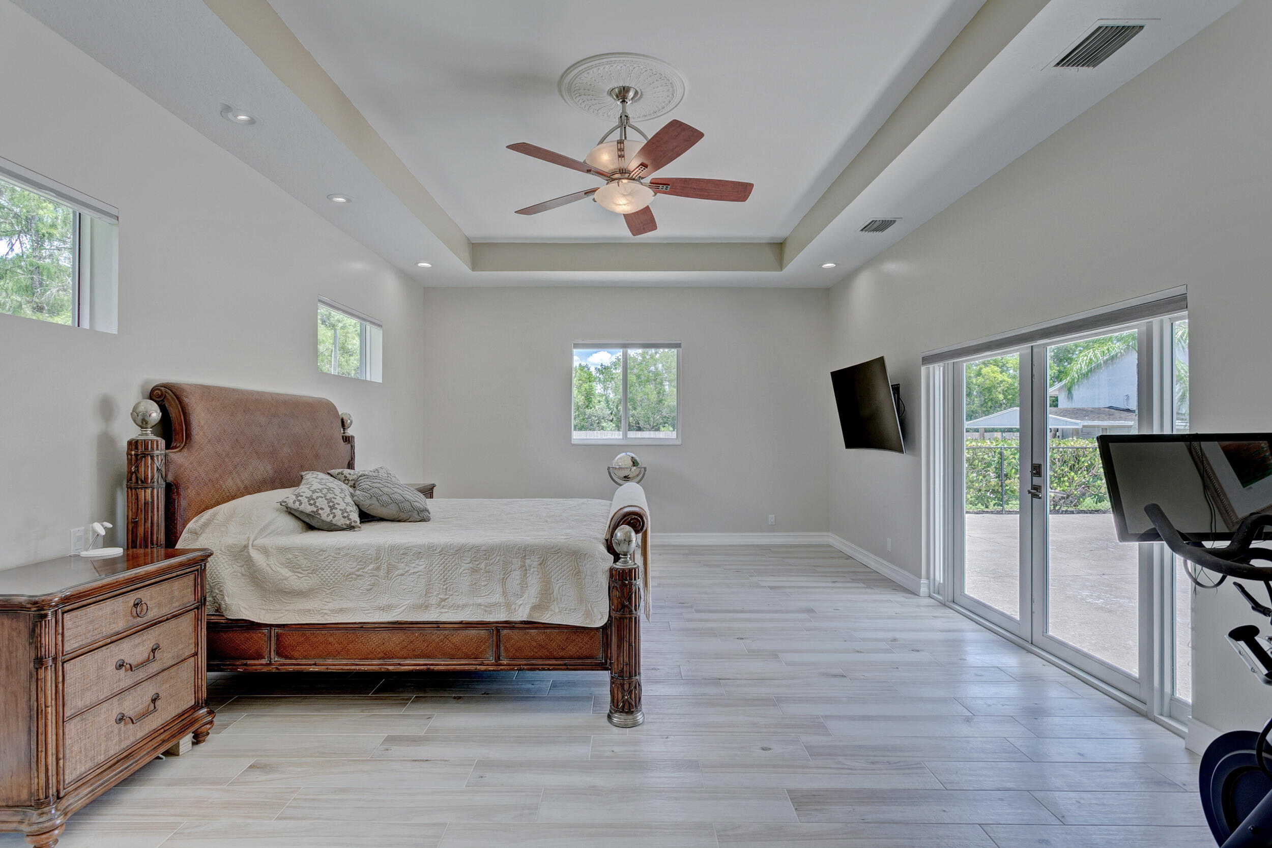 13025 Compton Road Loxahatchee Groves, FL 33470 - Photo 21 of 73 7 - Master Bed Bath 1