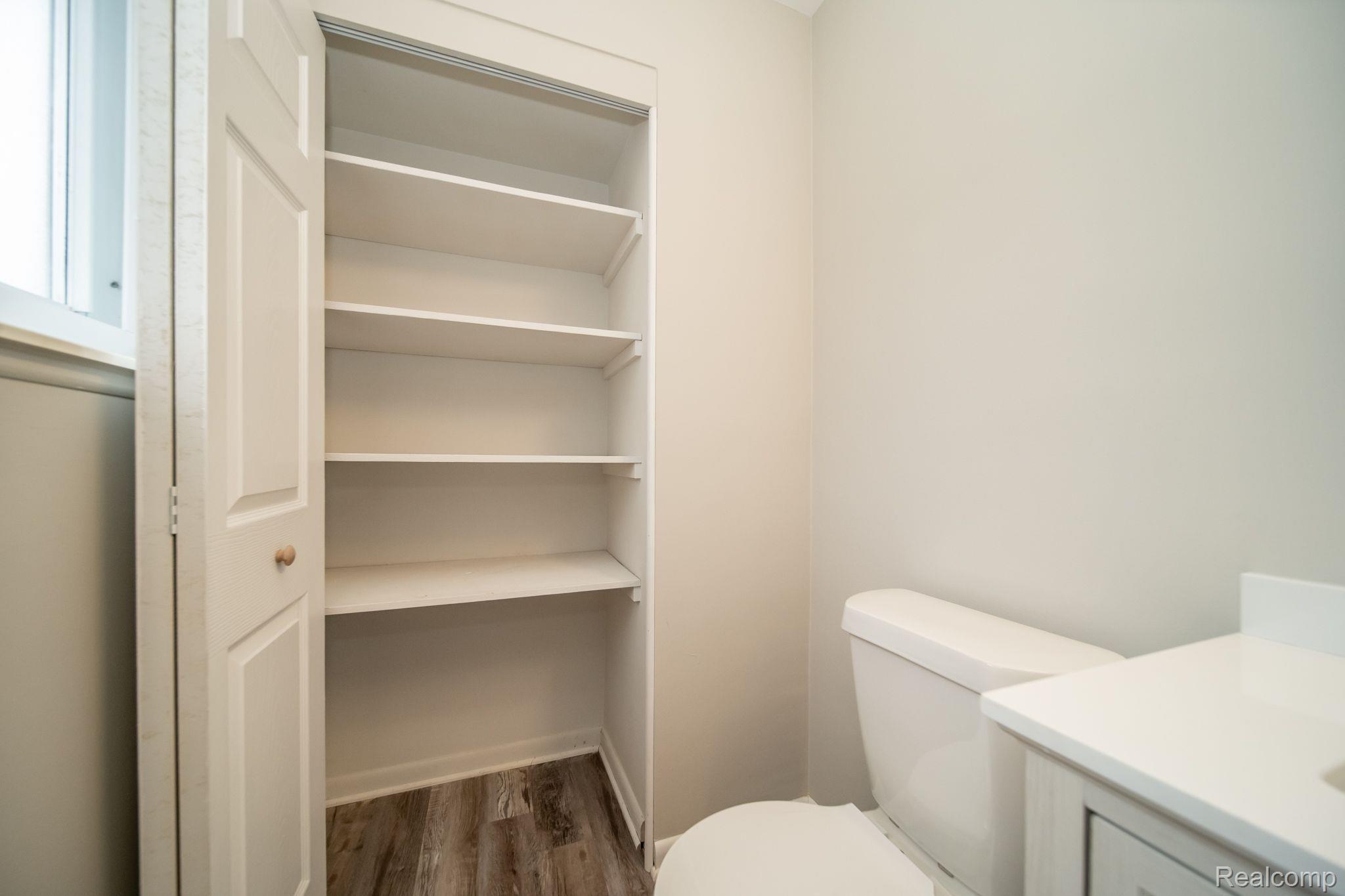 431 Red Oak Lane Rochester, MI 48307 - Photo 37 of 63 Gallery Image 37