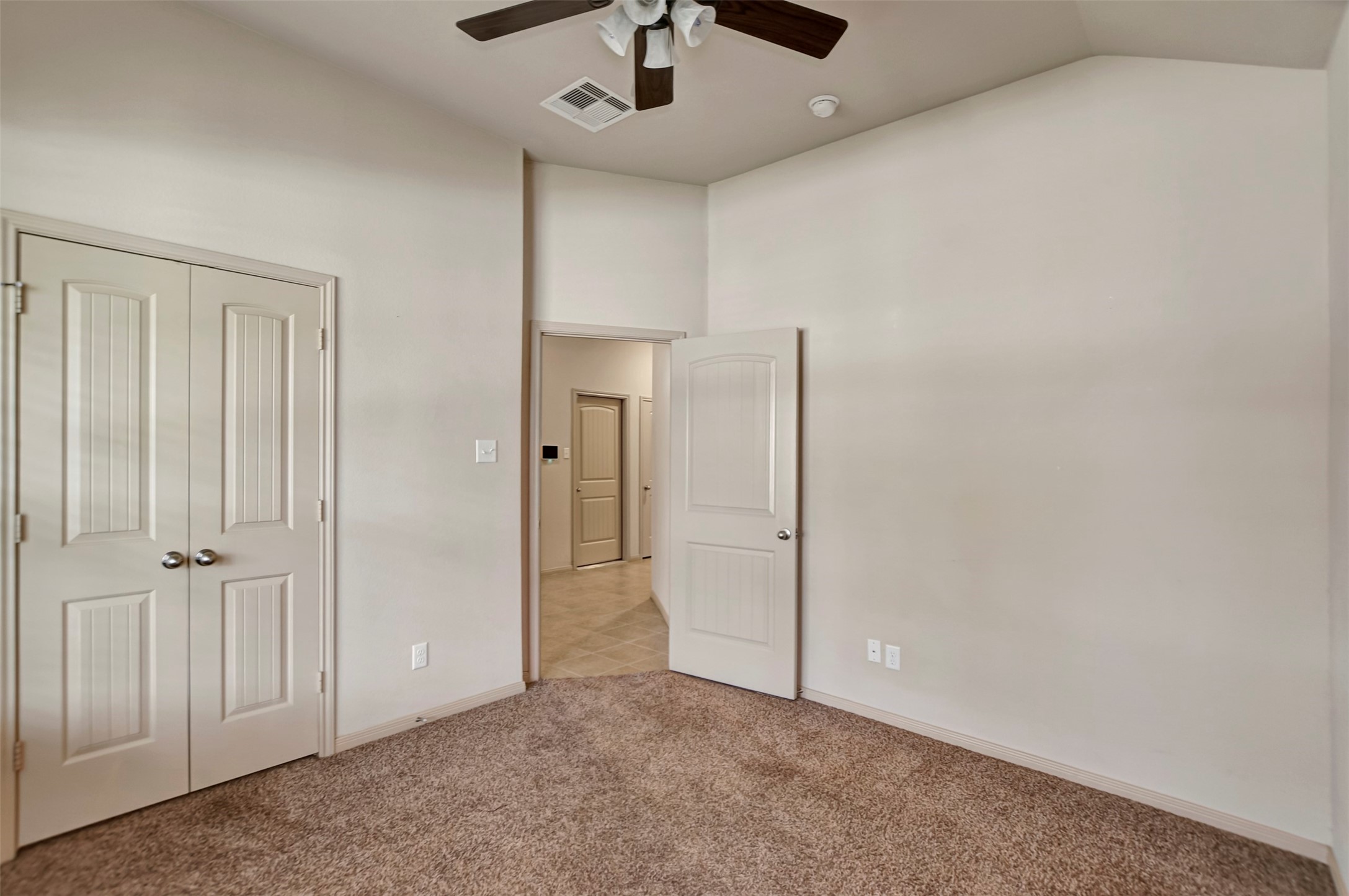11413 West Woodmark Conroe, TX 77304 - Photo 8 of 40