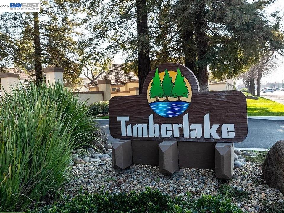 3701 Colonial Drive, Unit 36 Modesto, CA 95356 - Photo 2 of 36 a view of a swimming pool with a patio and a yard