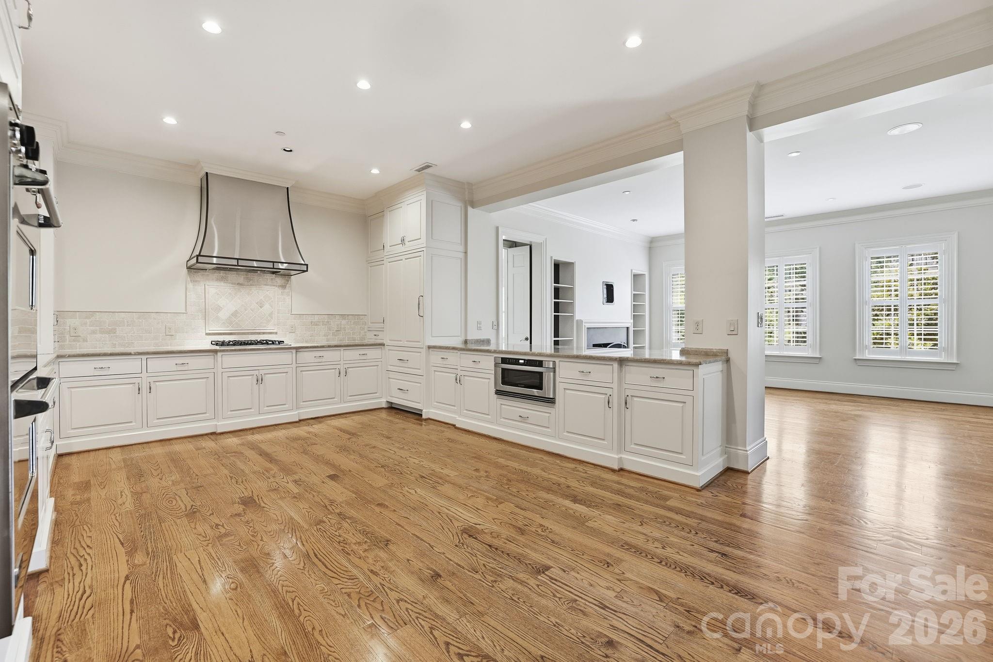 168 Cherokee Road Charlotte, NC 28207 - Photo 18 of 40 Gallery Image 18
