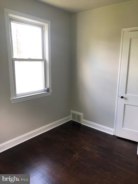 1008 Columbia Road Hagerstown, MD 21742 - Photo 11 of 24 Gallery Image 11