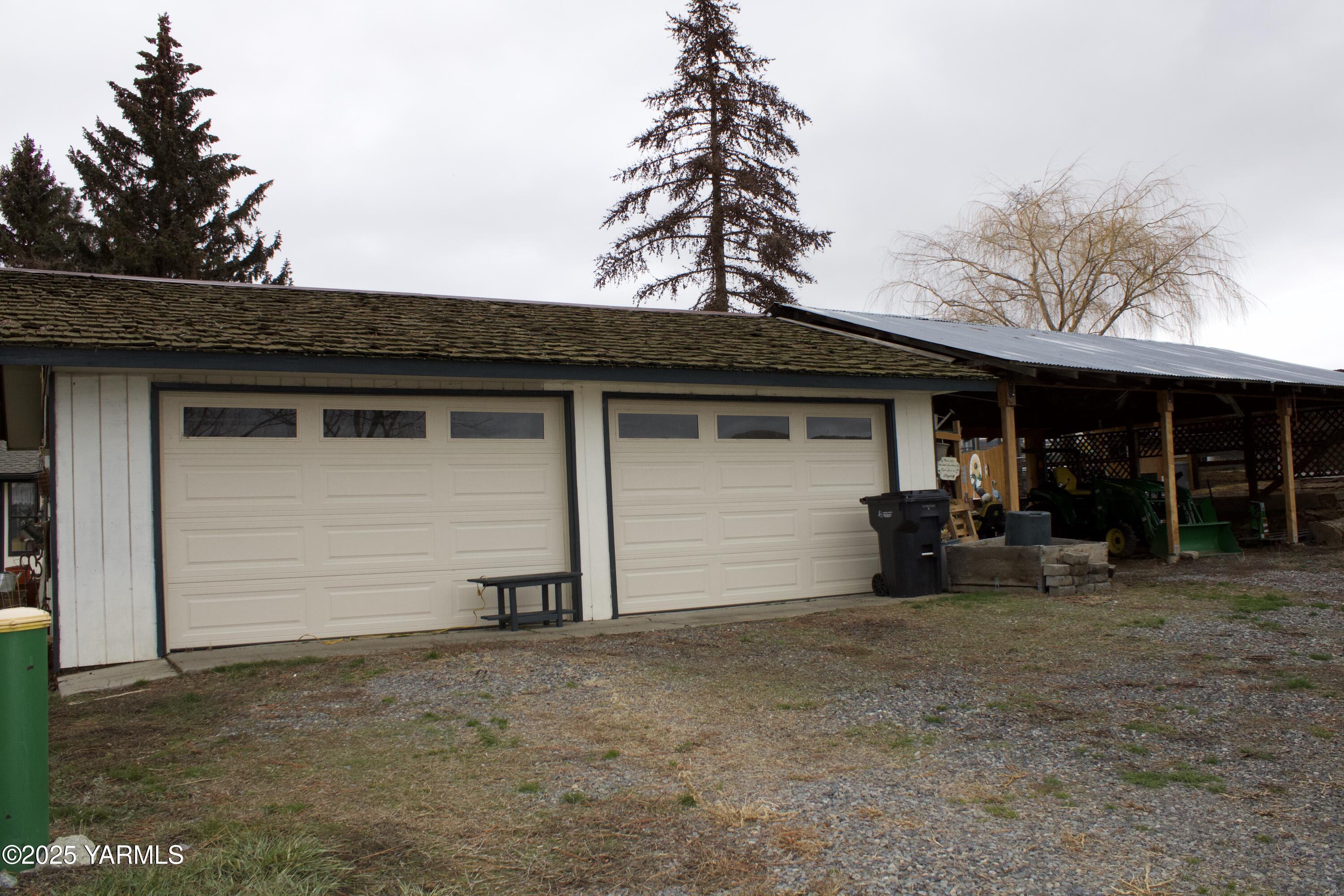 781 Gibson Road Selah, WA 98942 - Photo 25 of 35 Additional Shop and Covered Parking
