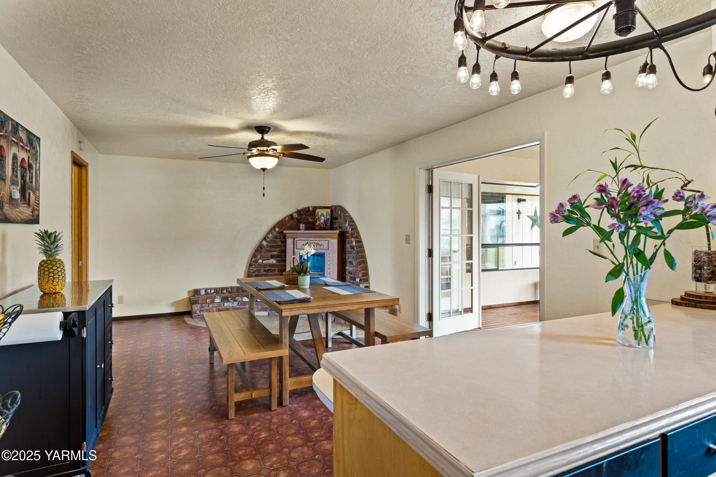 781 Gibson Road Selah, WA 98942 - Photo 10 of 35 No Reservations Required