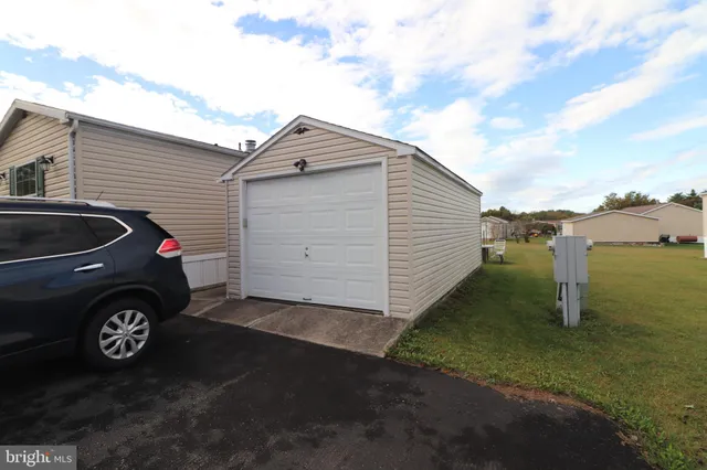 $85,000 | 163 Sheldan Lane, Lehighton, PA 18235