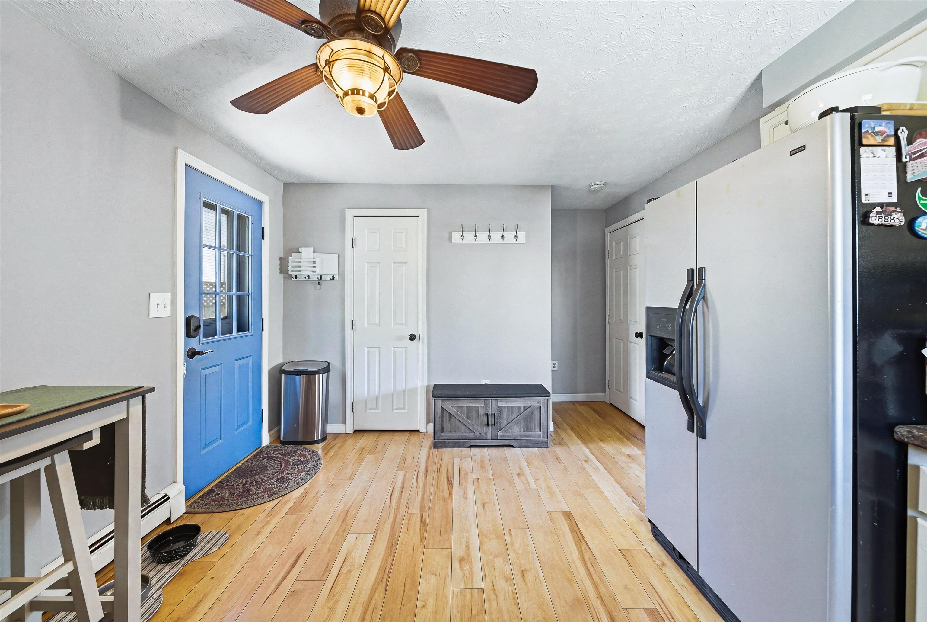 594 Dix Street Manchester, NH 03103 - Photo 12 of 25