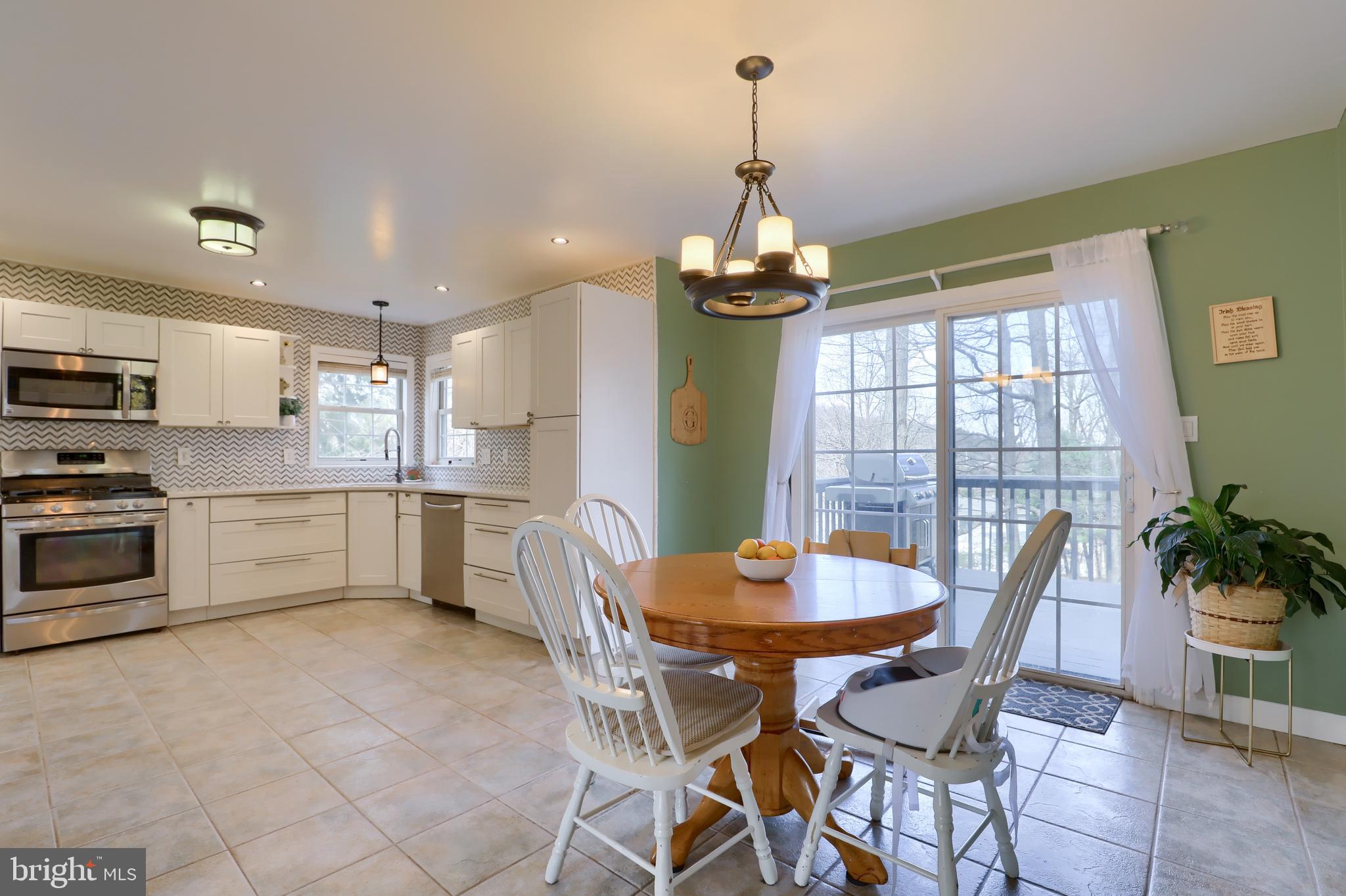 11 Joseph's Way Reading, PA 19607 - Photo 26 of 52 Breakfast Area