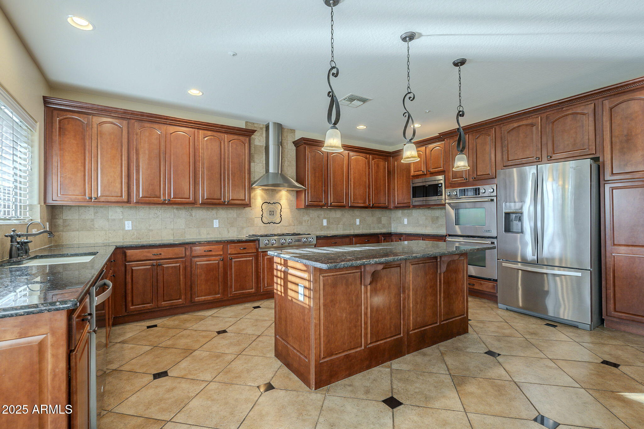 27316 North Covered Wagon Road Phoenix, AZ 85085 - Photo 27 of 105 Kitchen