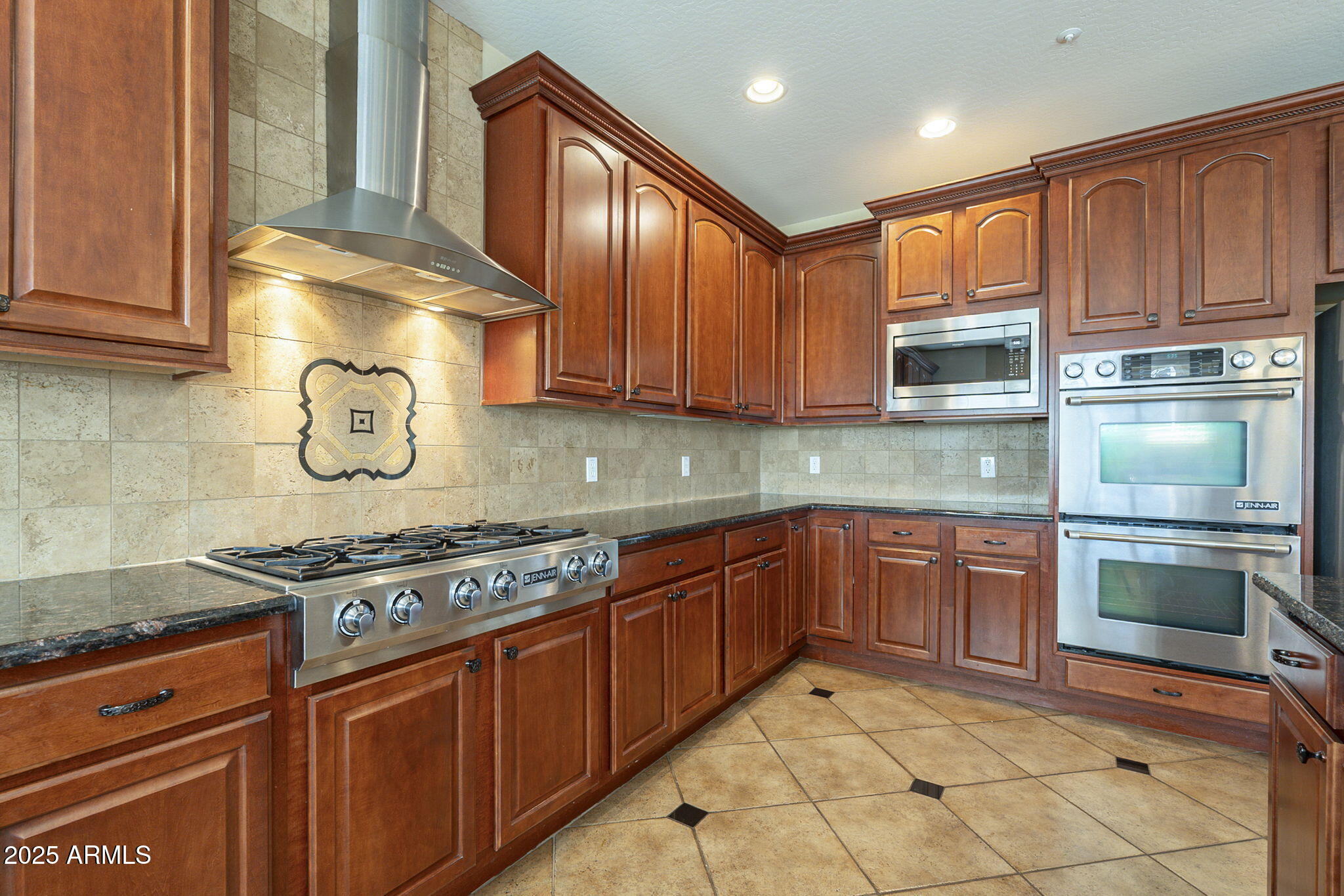 27316 North Covered Wagon Road Phoenix, AZ 85085 - Photo 32 of 105 Kitchen