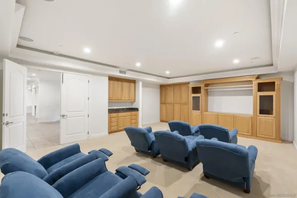 a view of a garage room