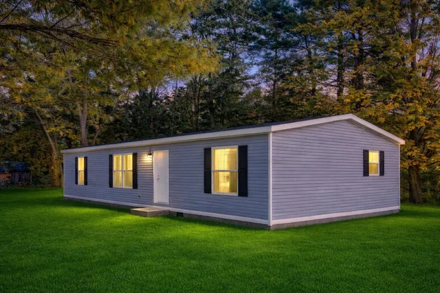 $274,900 | 5265 Huck Drive, Sheridan, MI 48884