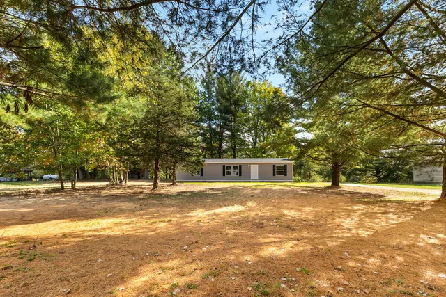 $274,900 | 5265 Huck Drive, Sheridan, MI 48884