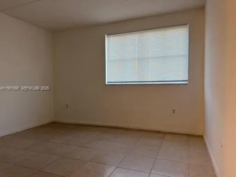 $2,085 | 6115 Northwest 186th Street, Unit 312, Hialeah, FL 33015