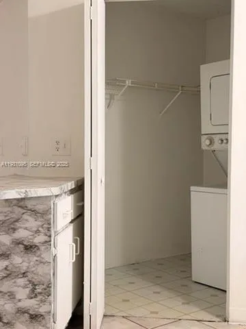 $2,085 | 6115 Northwest 186th Street, Unit 312, Hialeah, FL 33015