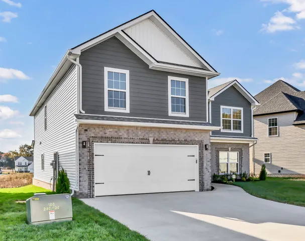 $504,900 | 358 Kingland Lane, Clarksville, TN 37043