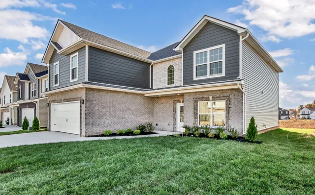 $504,900 | 358 Kingland Lane, Clarksville, TN 37043