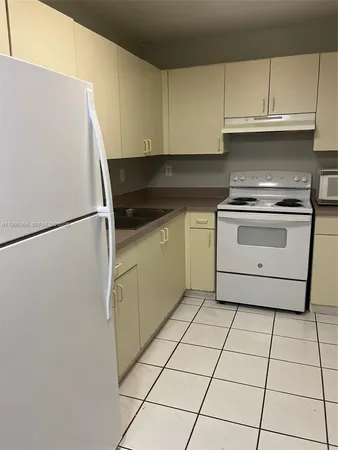 $245,000 | 5625 West 20th Avenue, Unit 306, Hialeah, FL 33012