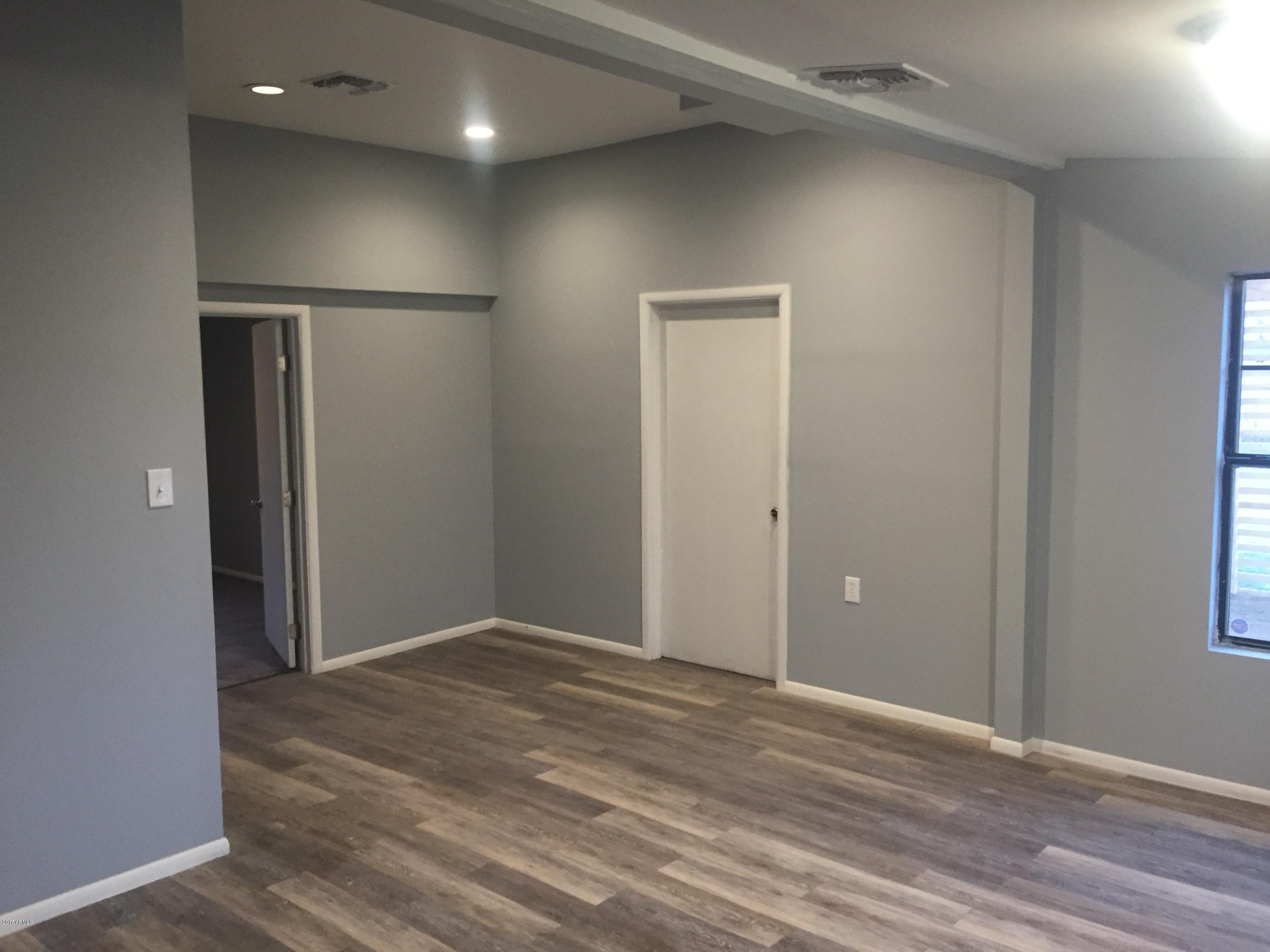 8630 West Mountain View Road Peoria, AZ 85345 - Photo 2 of 9 IMG_1432