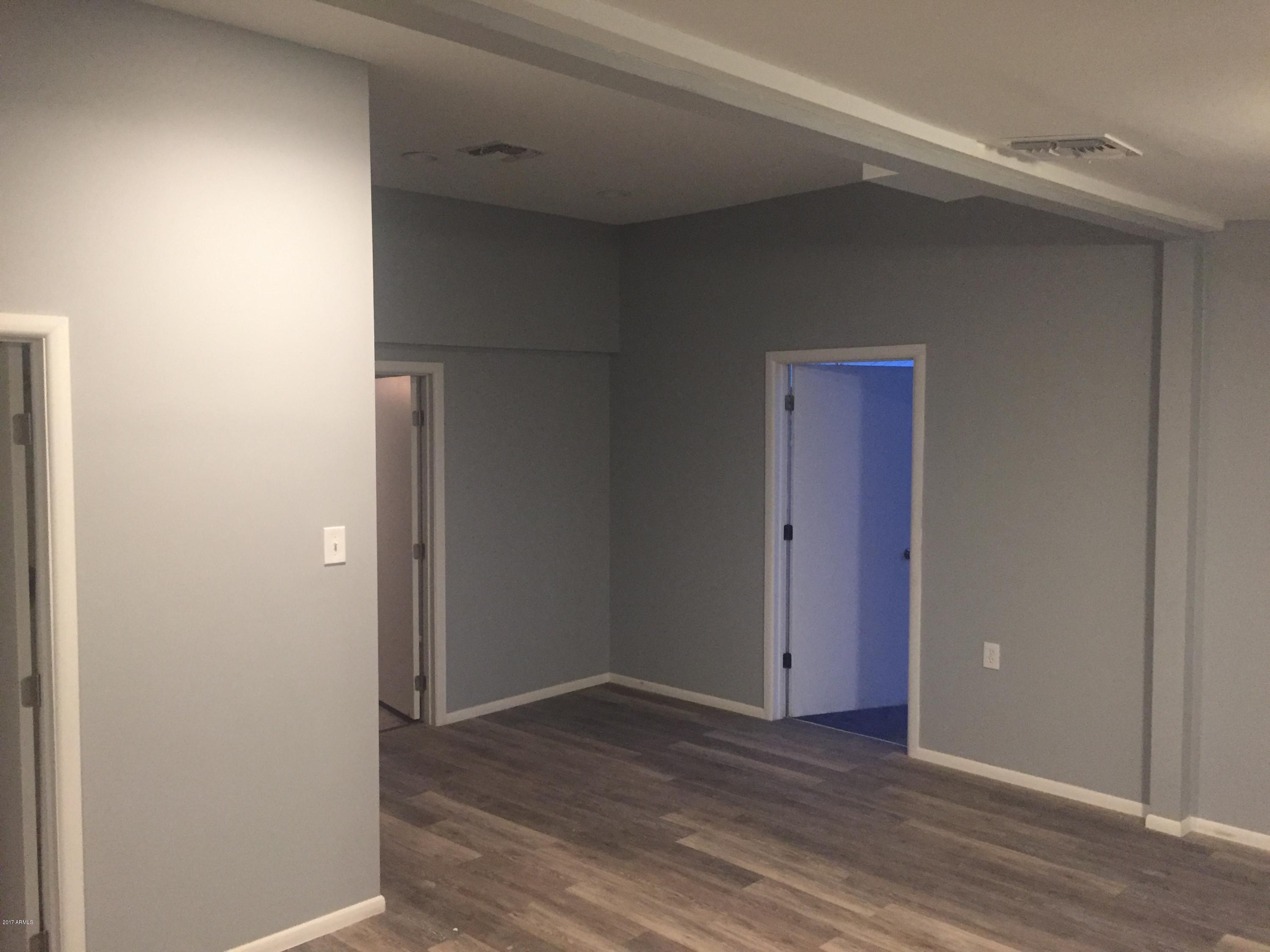 8630 West Mountain View Road Peoria, AZ 85345 - Photo 8 of 9 IMG_1486