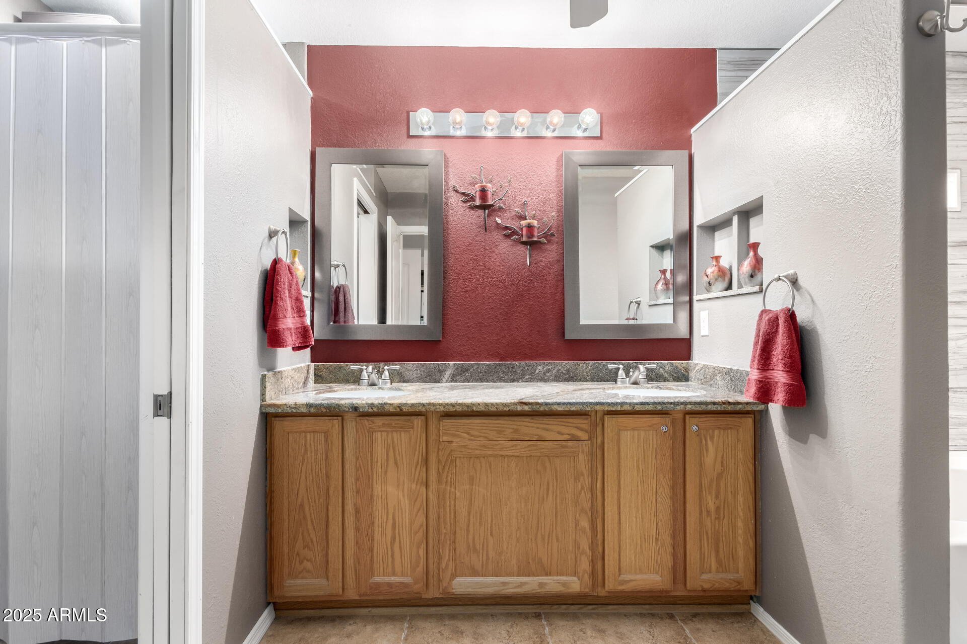 911 West Sandra Terrace Phoenix, AZ 85023 - Photo 16 of 36 20 Sandra Terrace