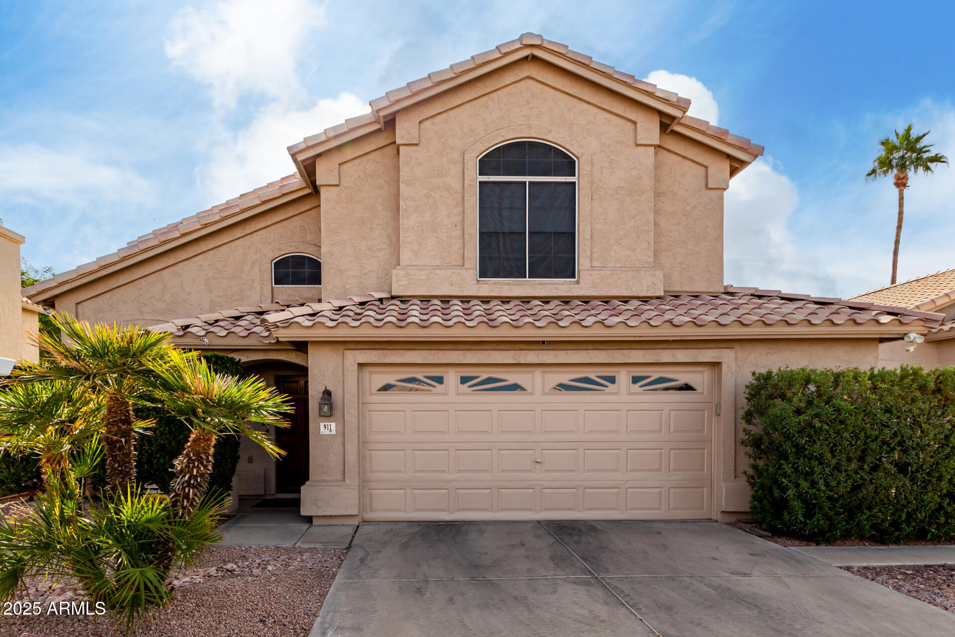 911 West Sandra Terrace Phoenix, AZ 85023 - Photo 2 of 36 02 Sandra Terrace