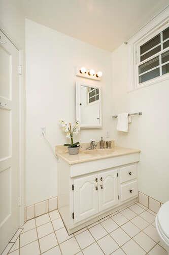 1019 Harvard Road San Mateo, CA 94402 - Photo 15 of 34 Gallery Image 15