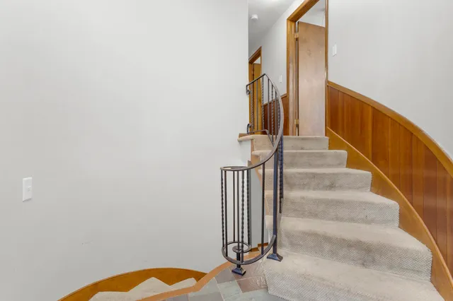 $360,000 | 3038 Bayview Drive, Green Bay, WI 54311