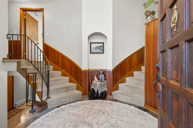 $360,000 | 3038 Bayview Drive, Green Bay, WI 54311