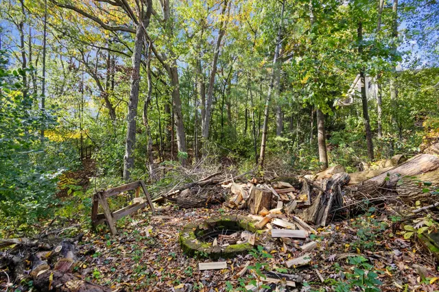 $360,000 | 3038 Bayview Drive, Green Bay, WI 54311