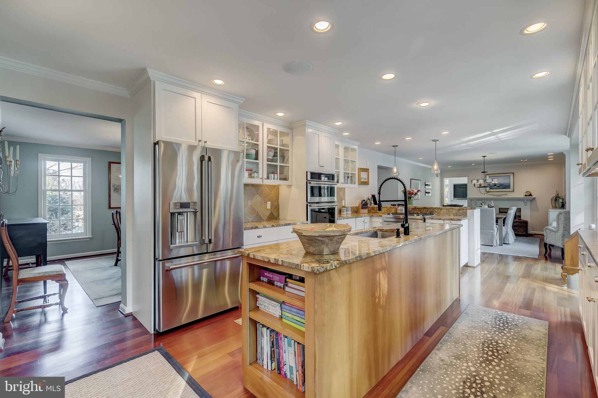 13814 Cripplegate Road Phoenix, MD 21131 - Photo 18 of 56 Kitchen with High End Stainless Appliances