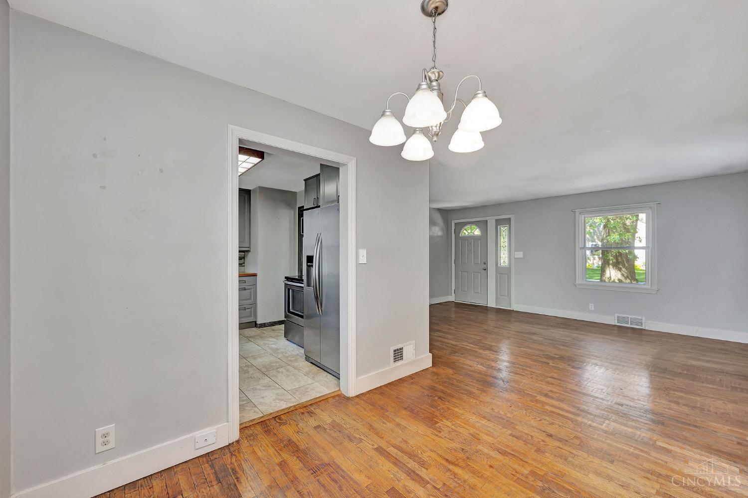 4884 Dick Road Oxford, OH 45056 - Photo 6 of 45 Gallery Image 6