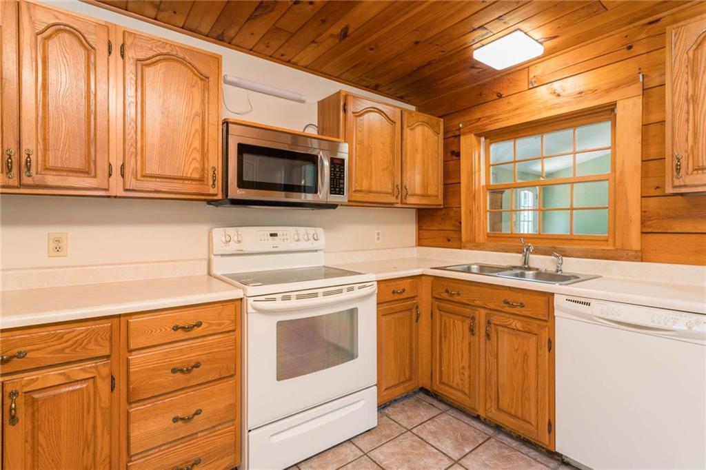 42 Dewey Road York, ME 03909 - Photo 6 of 35 Photo