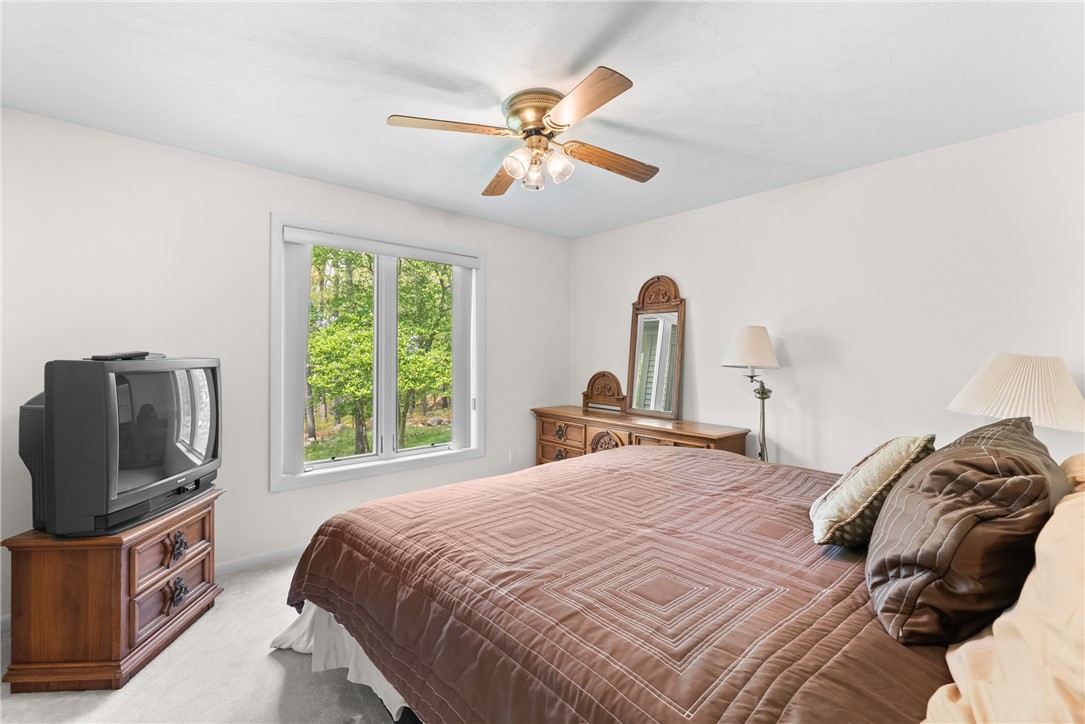 44 Whipple Road Smithfield, RI 02917 - Photo 27 of 50