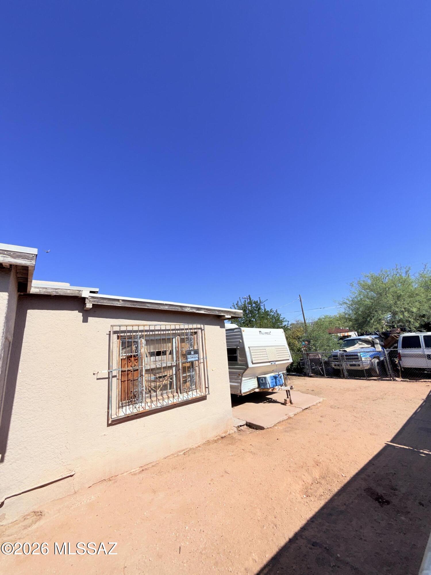 347 East 24th Street Tucson, AZ 85713 - Photo 3 of 36