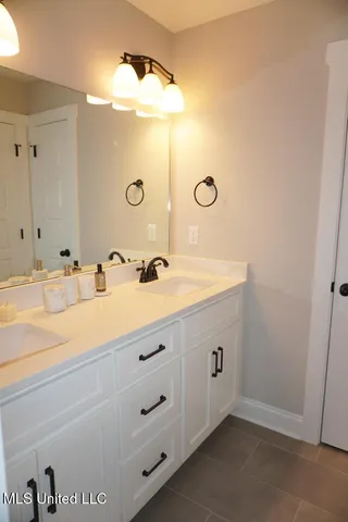 $469,000 | 115 Post Oak Drive, Oxford, MS 38655