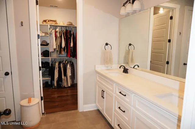 $469,000 | 115 Post Oak Drive, Oxford, MS 38655