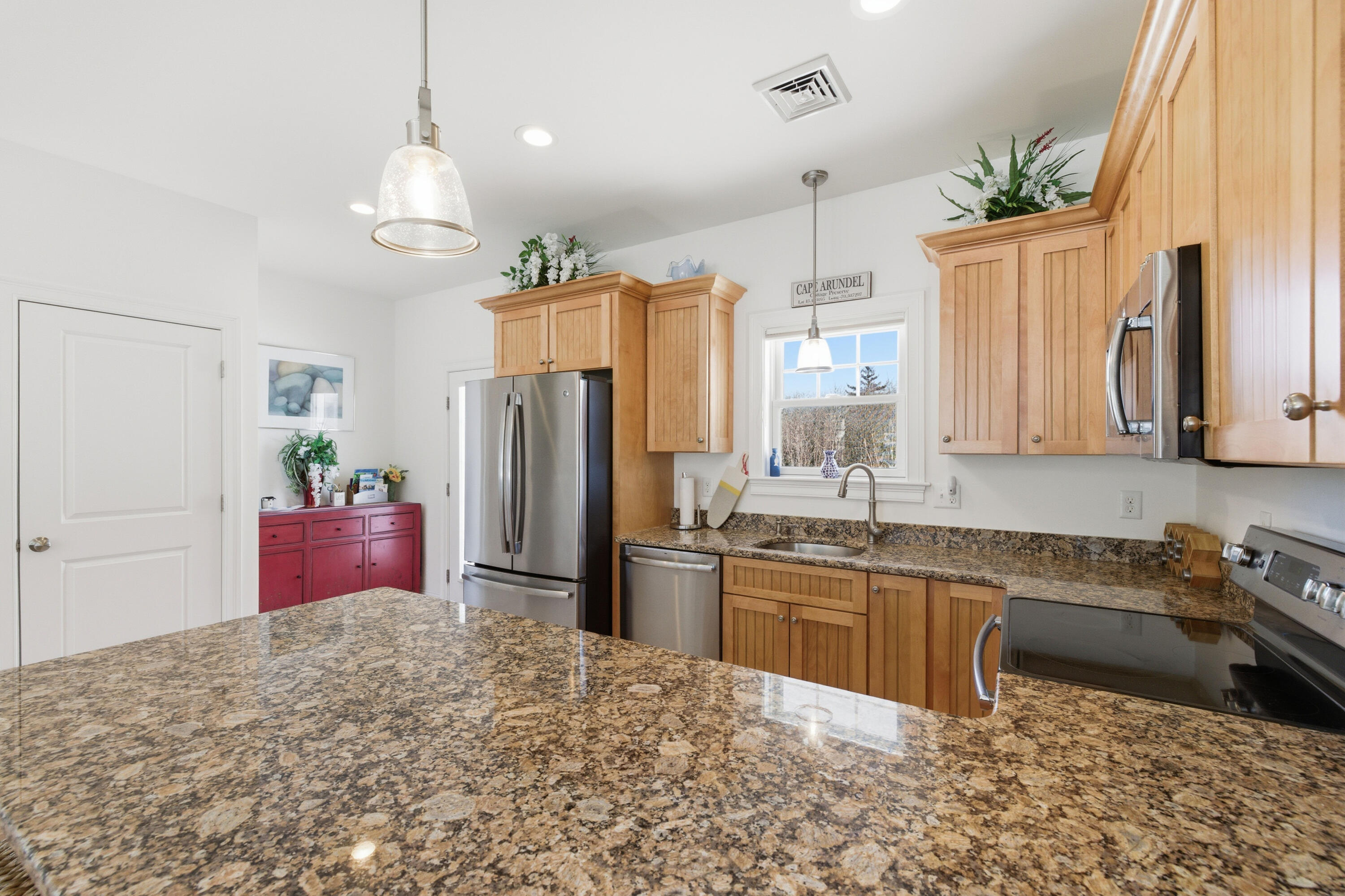 17 Adams Lane, Unit 1 Arundel, ME 04046 - Photo 25 of 43 3G0A5222