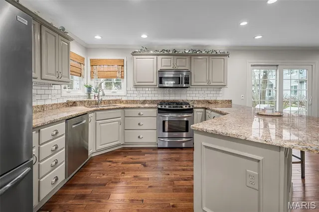 $625,000 | 37 Ravens Pointe, Lake St. Louis, MO 63367