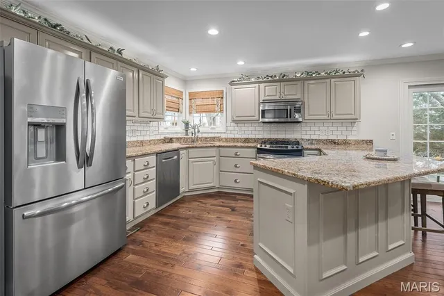 $625,000 | 37 Ravens Pointe, Lake St. Louis, MO 63367