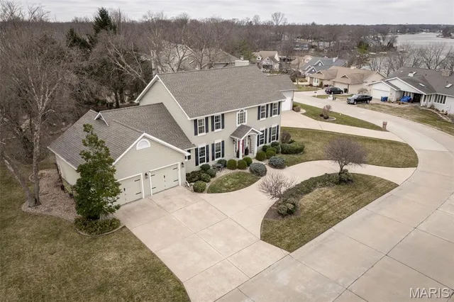 $625,000 | 37 Ravens Pointe, Lake St. Louis, MO 63367