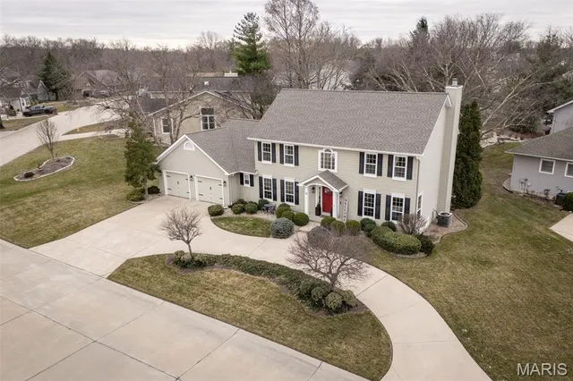 $625,000 | 37 Ravens Pointe, Lake St. Louis, MO 63367