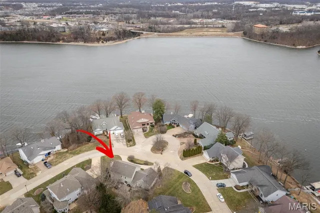 $625,000 | 37 Ravens Pointe, Lake St. Louis, MO 63367