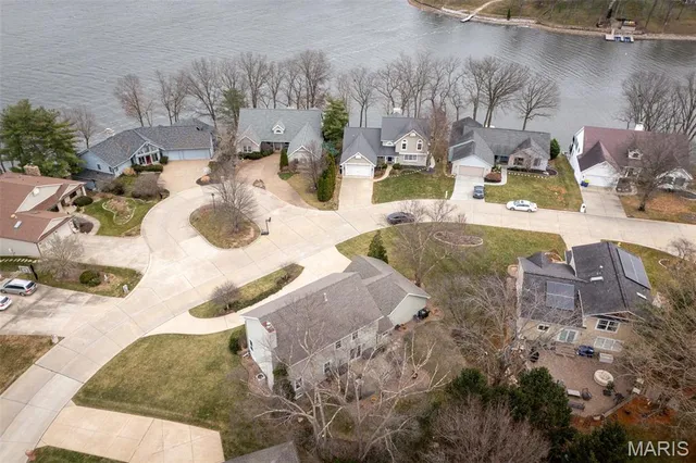 $625,000 | 37 Ravens Pointe, Lake St. Louis, MO 63367