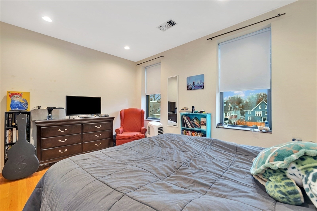 33 Brainerd Road, Unit 311 Boston, MA 02134 - Photo 16 of 18