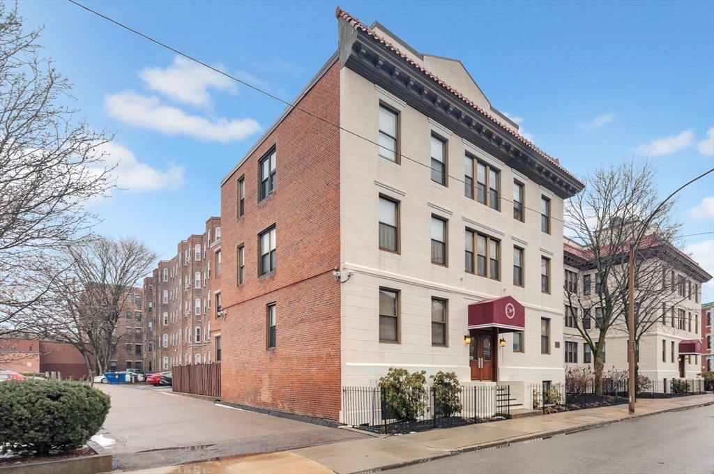 33 Brainerd Road, Unit 311 Boston, MA 02134 - Photo 17 of 18