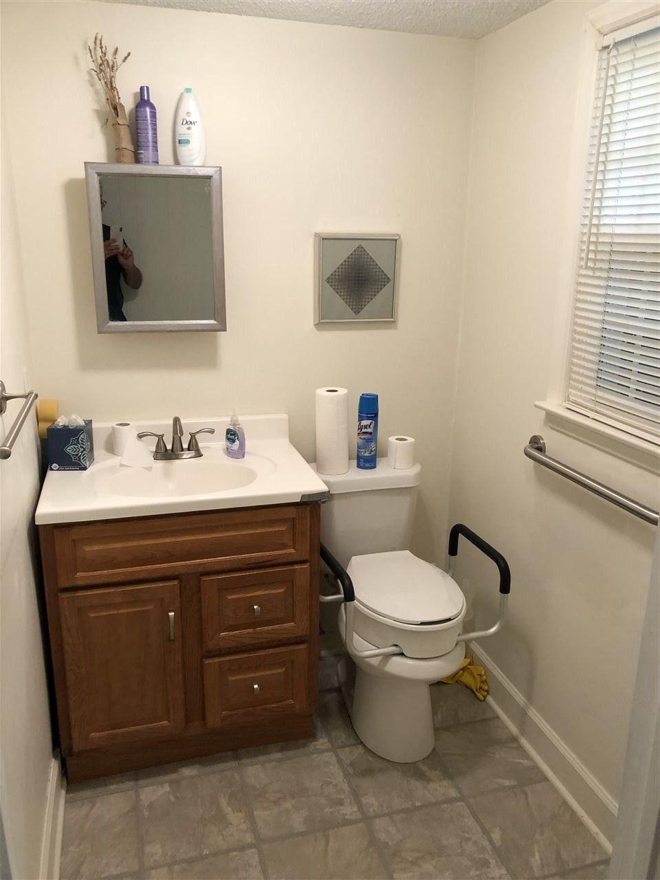 709 Dartmouth Road Raleigh, NC 27609 - Photo 15 of 25 Just off laundry, family room and office areas Half Bath - Lower Level