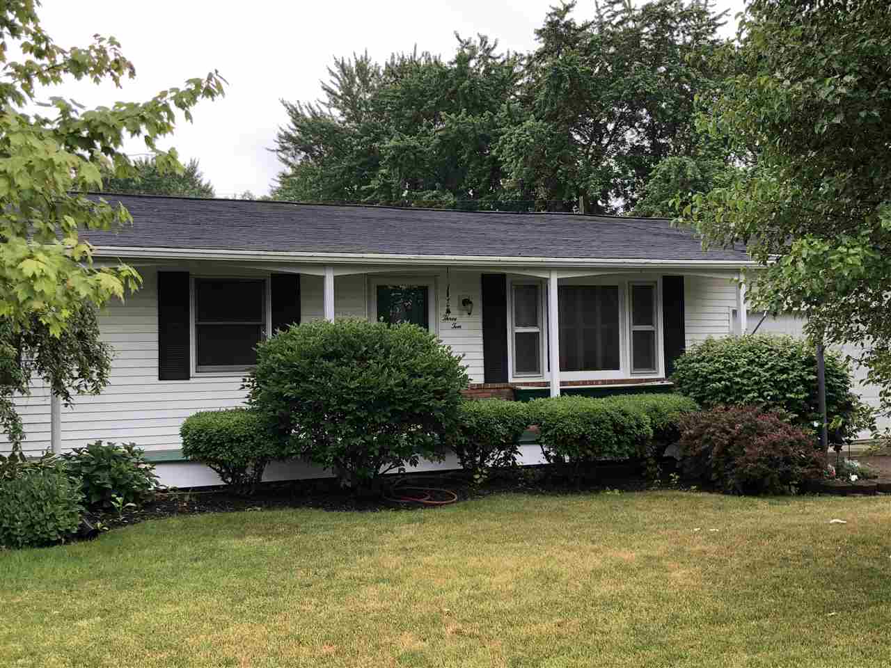 310 Spring Street Geneva, IN 46740 - Photo 3 of 36 Gallery Image 3