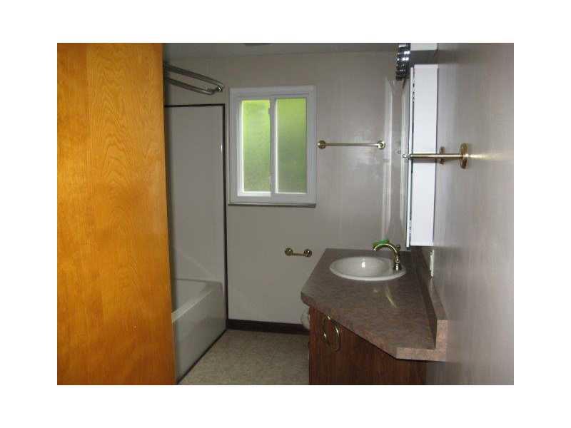 525 Beatty Road Monroeville, PA 15146 - Photo 15 of 23 Full Bath.