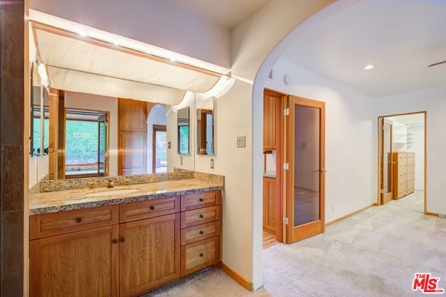 $7,427 | 15511 Woodcrest Drive, Sherman Oaks, CA 91403