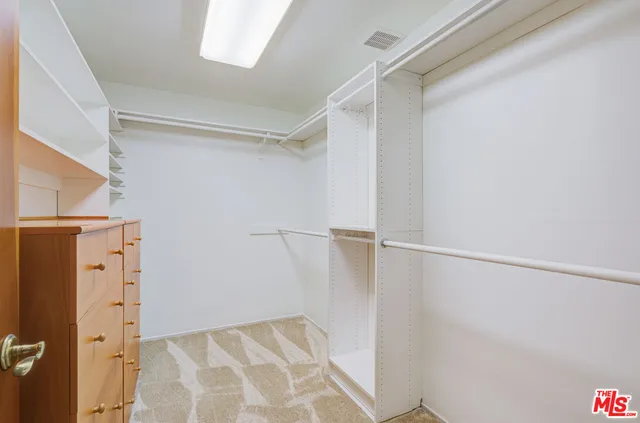 $7,427 | 15511 Woodcrest Drive, Sherman Oaks, CA 91403